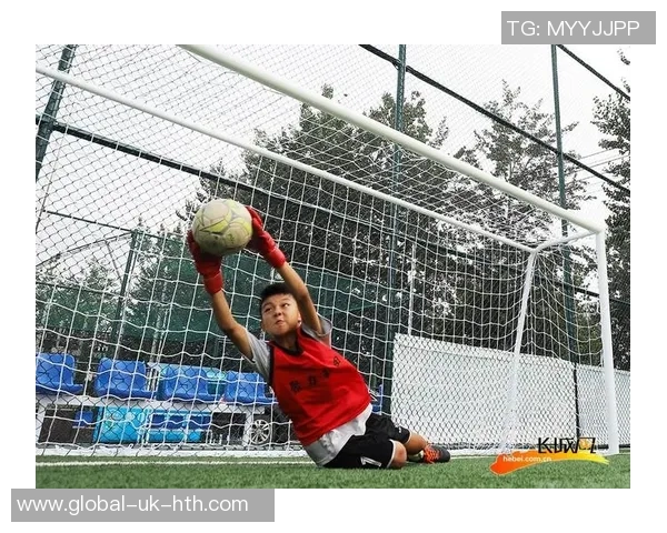 女捕天下足球：她们如何在绿茵场上书写自己的传奇与梦想
